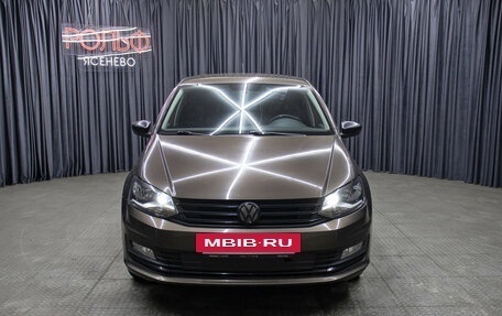 Volkswagen Polo VI (EU Market), 2017 год, 1 198 000 рублей, 2 фотография