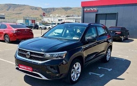 Volkswagen Taos, 2022 год, 2 100 000 рублей, 1 фотография