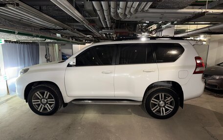 Toyota Land Cruiser Prado 150 рестайлинг 2, 2011 год, 3 400 000 рублей, 2 фотография