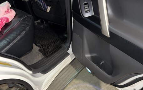 Toyota Land Cruiser Prado 150 рестайлинг 2, 2011 год, 3 400 000 рублей, 10 фотография