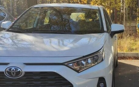 Toyota RAV4, 2024 год, 3 500 000 рублей, 8 фотография