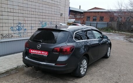 Opel Astra J, 2011 год, 800 000 рублей, 4 фотография