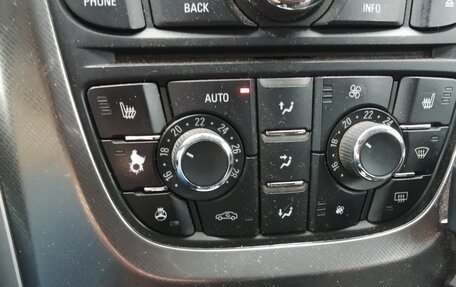 Opel Astra J, 2011 год, 800 000 рублей, 6 фотография