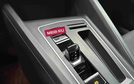 Volkswagen Golf VIII, 2022 год, 1 283 000 рублей, 13 фотография