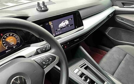 Volkswagen Golf VIII, 2022 год, 1 283 000 рублей, 15 фотография