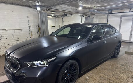 BMW 5 серия, 2025 год, 7 900 000 рублей, 2 фотография