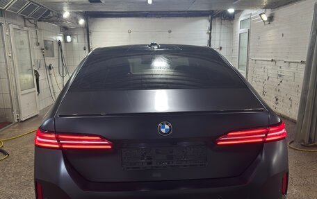 BMW 5 серия, 2025 год, 7 900 000 рублей, 13 фотография