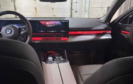 BMW 5 серия, 2025 год, 7 900 000 рублей, 18 фотография