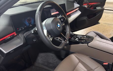 BMW 5 серия, 2025 год, 7 900 000 рублей, 31 фотография