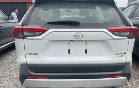 Toyota RAV4, 2025 год, 3 849 000 рублей, 6 фотография