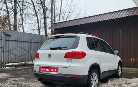 Volkswagen Tiguan I, 2014 год, 930 000 рублей, 2 фотография