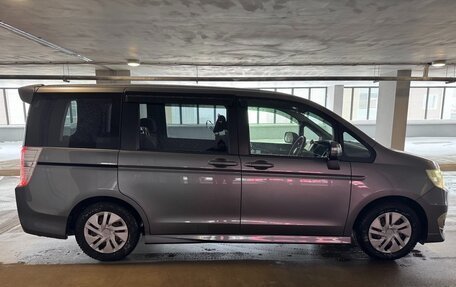 Honda Stepwgn IV, 2013 год, 1 630 000 рублей, 4 фотография