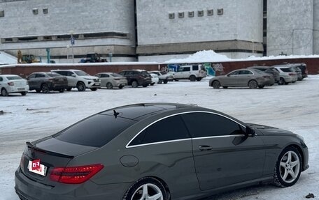 Mercedes-Benz E-Класс, 2011 год, 1 300 000 рублей, 17 фотография