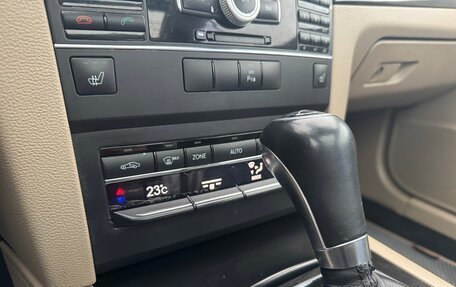 Mercedes-Benz E-Класс, 2011 год, 1 300 000 рублей, 25 фотография