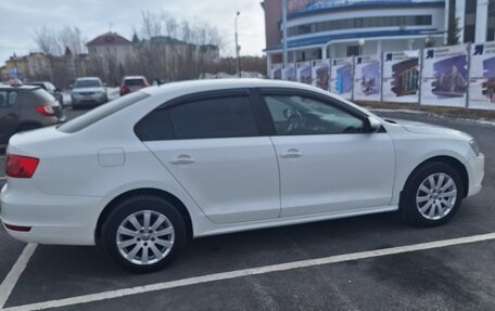 Volkswagen Jetta VI, 2012 год, 850 000 рублей, 3 фотография