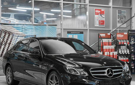 Mercedes-Benz E-Класс, 2015 год, 1 990 000 рублей, 3 фотография