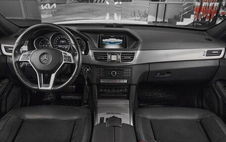 Mercedes-Benz E-Класс, 2015 год, 1 990 000 рублей, 8 фотография