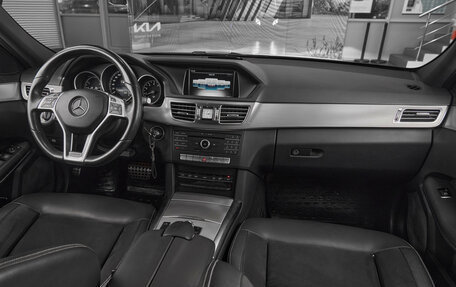 Mercedes-Benz E-Класс, 2015 год, 1 990 000 рублей, 9 фотография