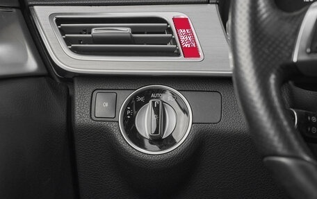 Mercedes-Benz E-Класс, 2015 год, 1 990 000 рублей, 14 фотография
