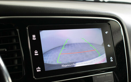 Mitsubishi Outlander III рестайлинг 3, 2019 год, 1 820 000 рублей, 14 фотография