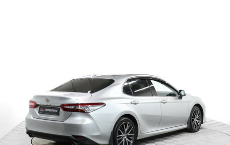 Toyota Camry, 2021 год, 3 529 000 рублей, 5 фотография