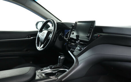 Toyota Camry, 2021 год, 3 529 000 рублей, 9 фотография