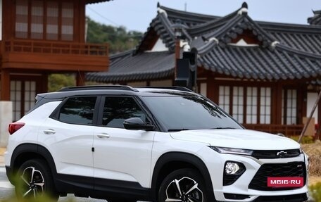 Chevrolet TrailBlazer, 2023 год, 1 710 013 рублей, 3 фотография