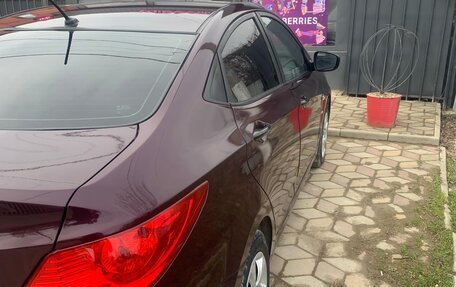 Hyundai Solaris II рестайлинг, 2012 год, 900 000 рублей, 6 фотография