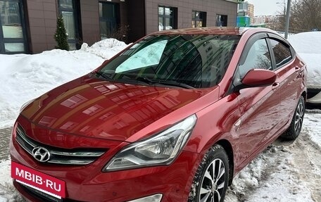 Hyundai Solaris II рестайлинг, 2014 год, 850 000 рублей, 2 фотография