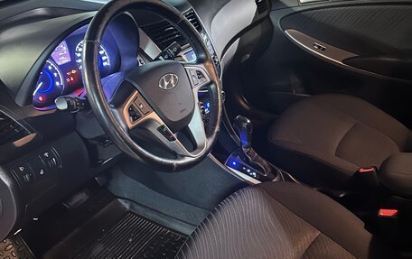 Hyundai Solaris II рестайлинг, 2014 год, 850 000 рублей, 10 фотография