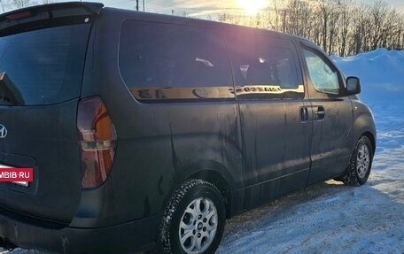 Hyundai Grand Starex Grand Starex I рестайлинг 2, 2011 год, 1 570 000 рублей, 3 фотография