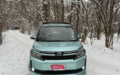 Toyota Voxy III, 2014 год, 1 775 000 рублей, 5 фотография