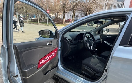 Hyundai Solaris II рестайлинг, 2011 год, 730 000 рублей, 7 фотография