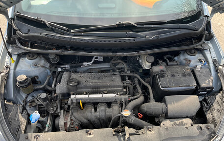 Hyundai Solaris II рестайлинг, 2011 год, 730 000 рублей, 13 фотография