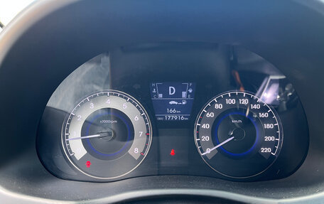 Hyundai Solaris II рестайлинг, 2011 год, 730 000 рублей, 14 фотография