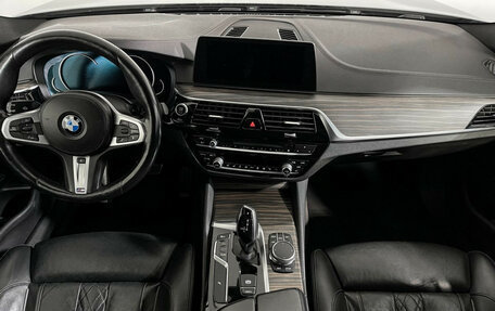 BMW 5 серия, 2017 год, 4 140 000 рублей, 11 фотография