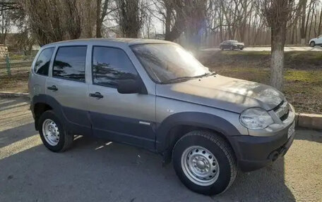Chevrolet Niva I рестайлинг, 2013 год, 599 000 рублей, 1 фотография