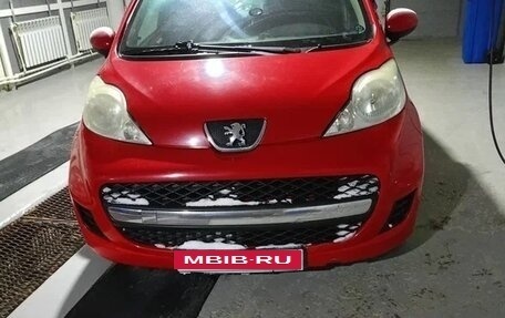 Peugeot 107 I рестайлинг, 2011 год, 490 000 рублей, 1 фотография