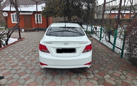 Hyundai Solaris II рестайлинг, 2014 год, 800 000 рублей, 3 фотография