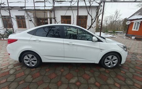 Hyundai Solaris II рестайлинг, 2014 год, 800 000 рублей, 7 фотография