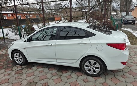 Hyundai Solaris II рестайлинг, 2014 год, 800 000 рублей, 6 фотография