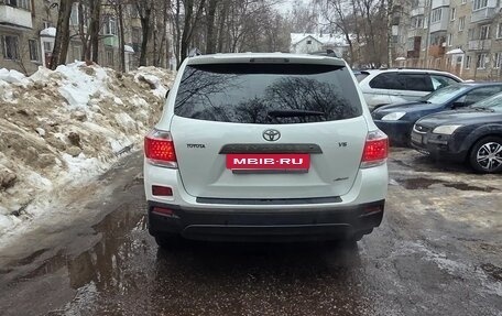 Toyota Highlander III, 2012 год, 2 290 000 рублей, 6 фотография