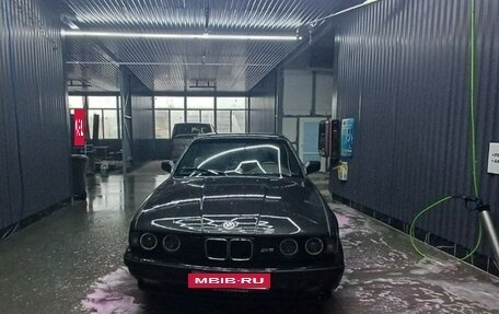 BMW 5 серия, 1991 год, 650 000 рублей, 9 фотография