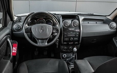 Renault Duster I рестайлинг, 2017 год, 1 324 000 рублей, 6 фотография
