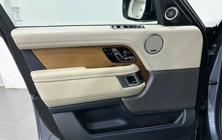 Land Rover Range Rover IV рестайлинг, 2018 год, 4 990 000 рублей, 8 фотография