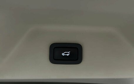 Land Rover Range Rover IV рестайлинг, 2018 год, 4 990 000 рублей, 29 фотография