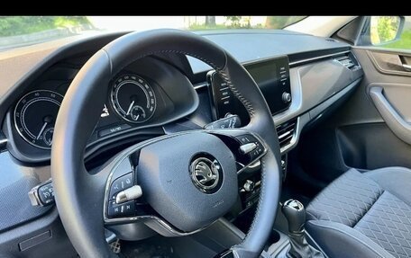 Skoda Rapid II, 2021 год, 1 600 000 рублей, 2 фотография