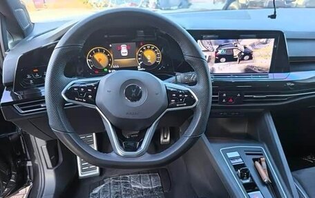 Volkswagen Golf VIII, 2023 год, 1 890 000 рублей, 6 фотография