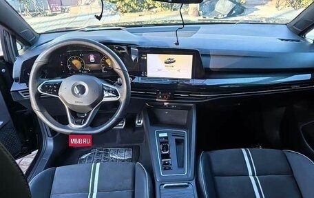 Volkswagen Golf VIII, 2023 год, 1 890 000 рублей, 5 фотография