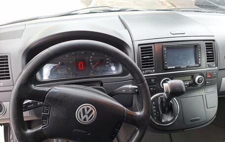 Volkswagen Multivan T5, 2009 год, 1 800 000 рублей, 12 фотография